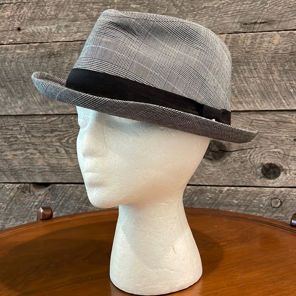 Hurley dress hat
